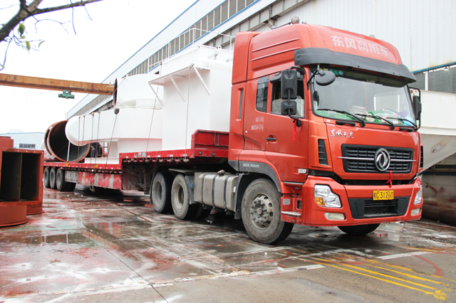 2017,桂林鴻程首臺磨粉機(jī)楊帆起航 2017,桂林鴻程首臺磨粉機(jī)楊帆起航