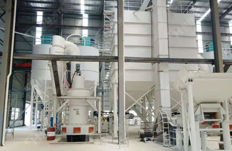 HC縱擺式磨粉機(jī)生石灰粉磨機(jī)精彩客戶現(xiàn)場(chǎng)，速來圍觀！