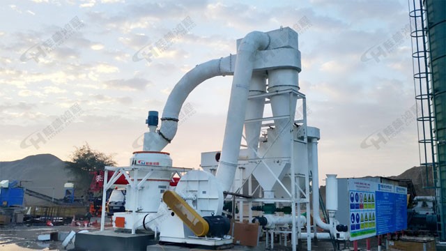 桂林鴻程白灰輥磨機(jī) 桂林鴻程白灰輥磨機(jī)